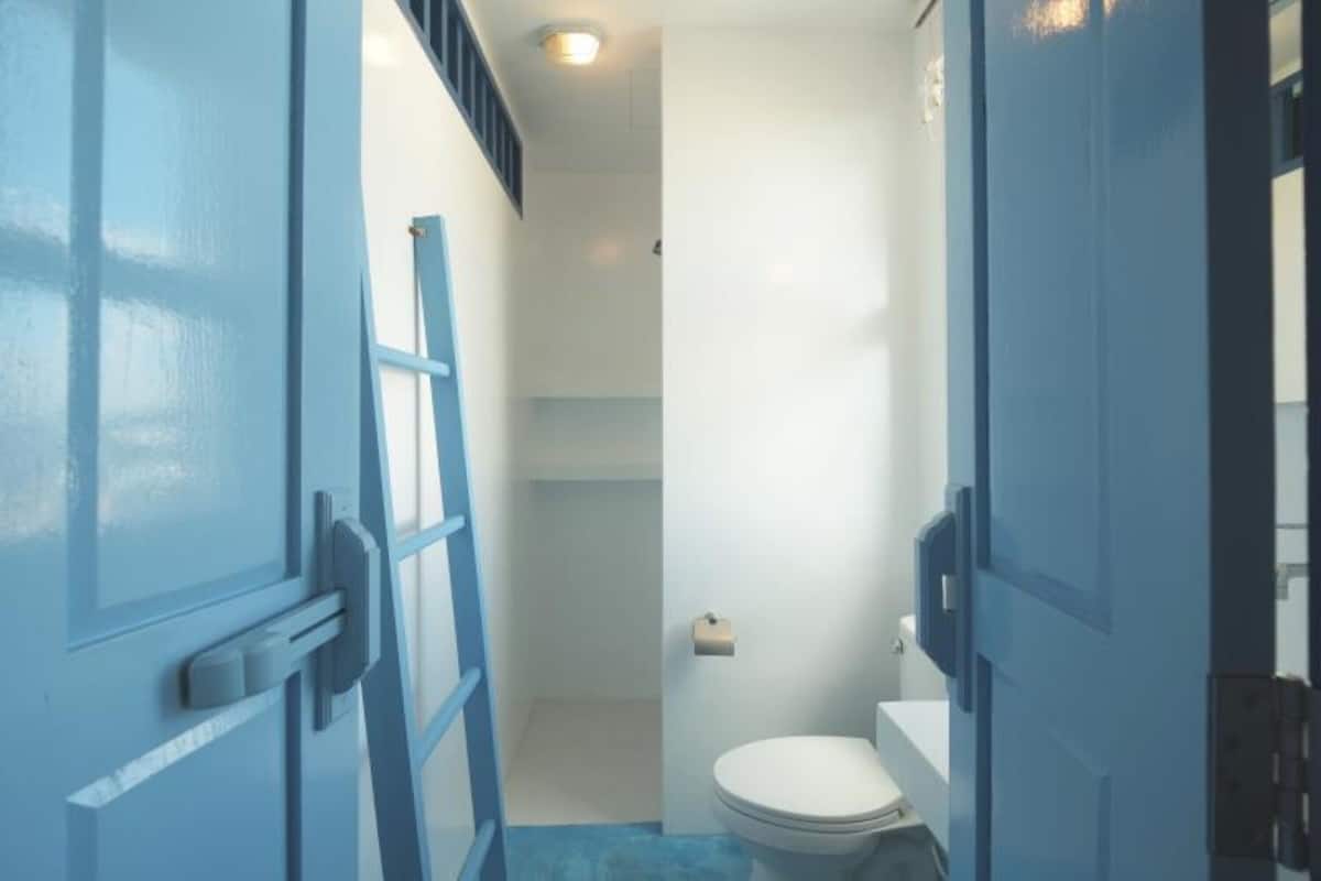 Duş, ücretsiz banyo/kozmetik ürünleri, havlu