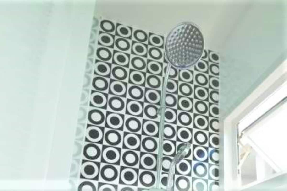 Triple Room (Air Condition) | Banyo duşu