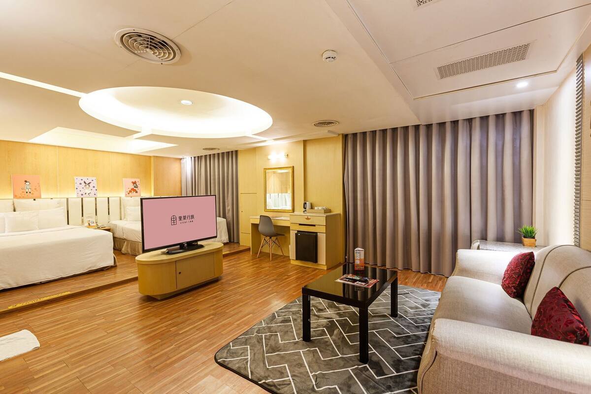 Bureau, chambres insonorisées, Wi-Fi gratuit, draps fournis