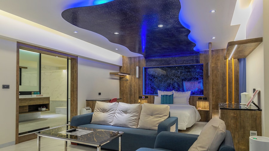 Lilai Travel - Lilia Motel