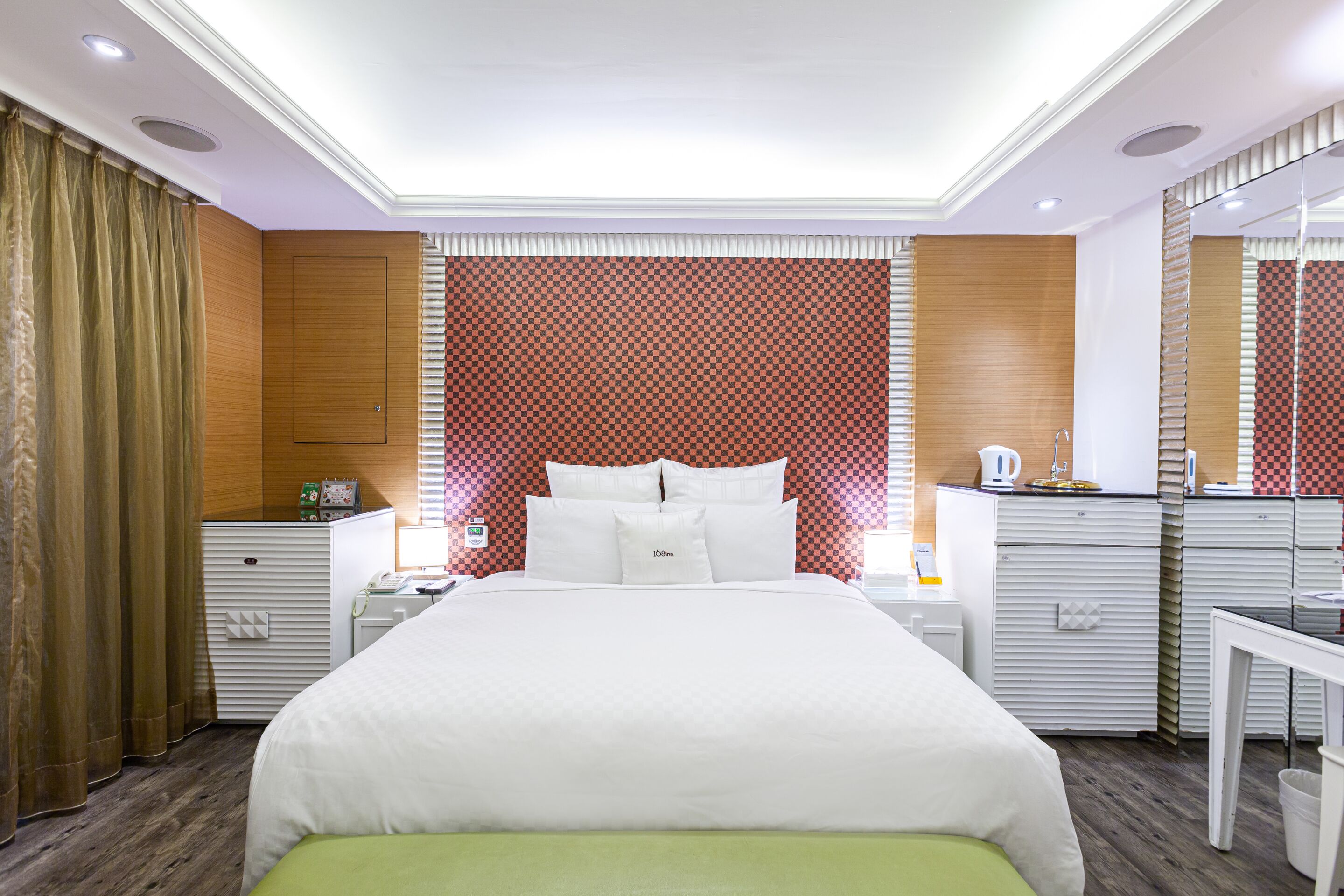 classic double room | free minibar, individually decorated, desk, blackout curtains