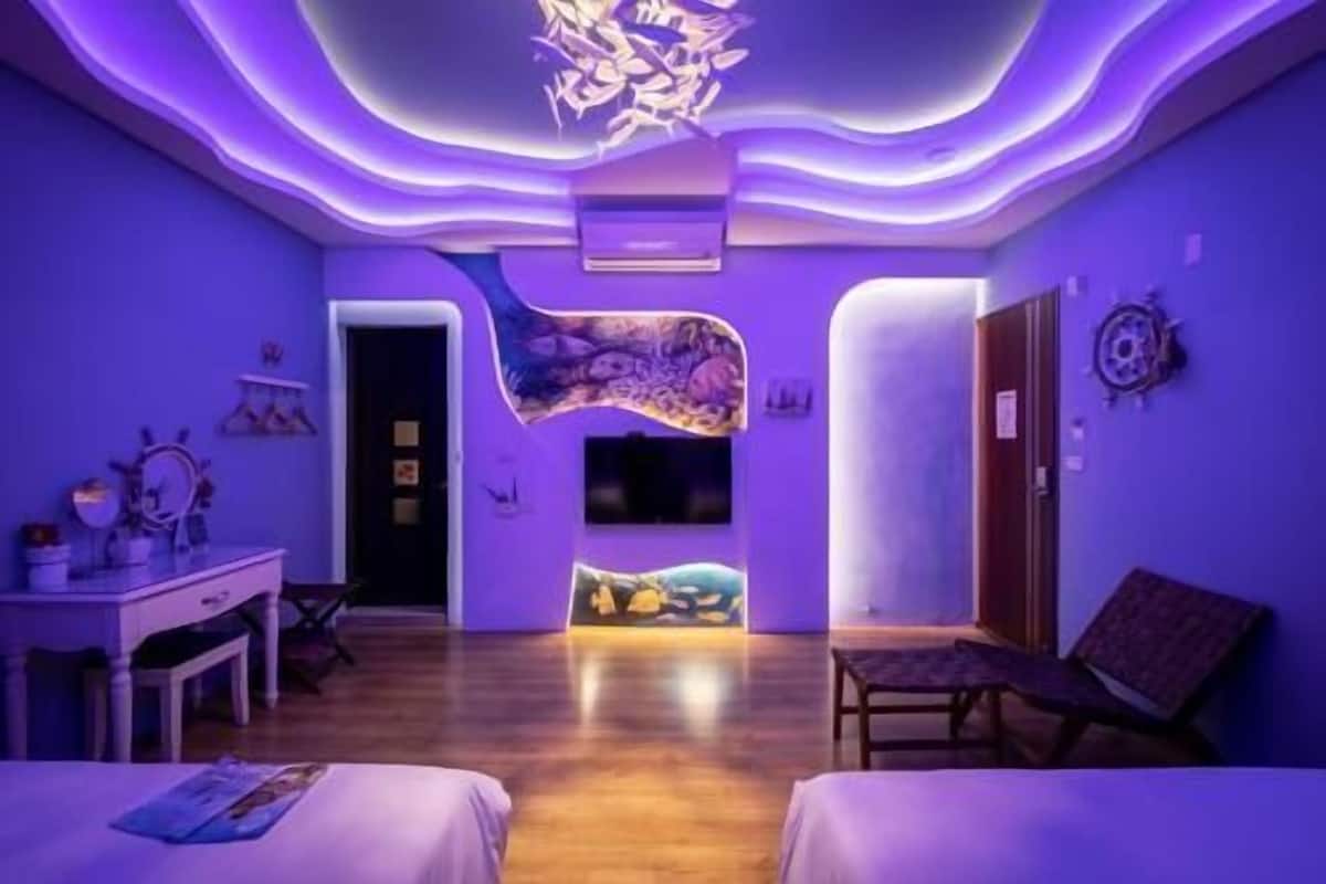 Egyptian cotton sheets, premium bedding, down duvets