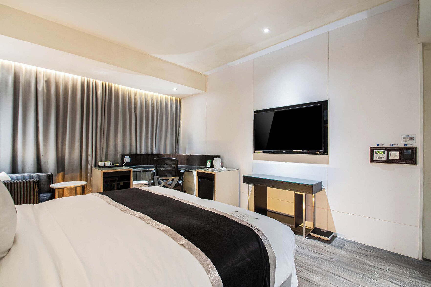 Literie de qualité supérieure, minibar, bureau, Wi-Fi gratuit