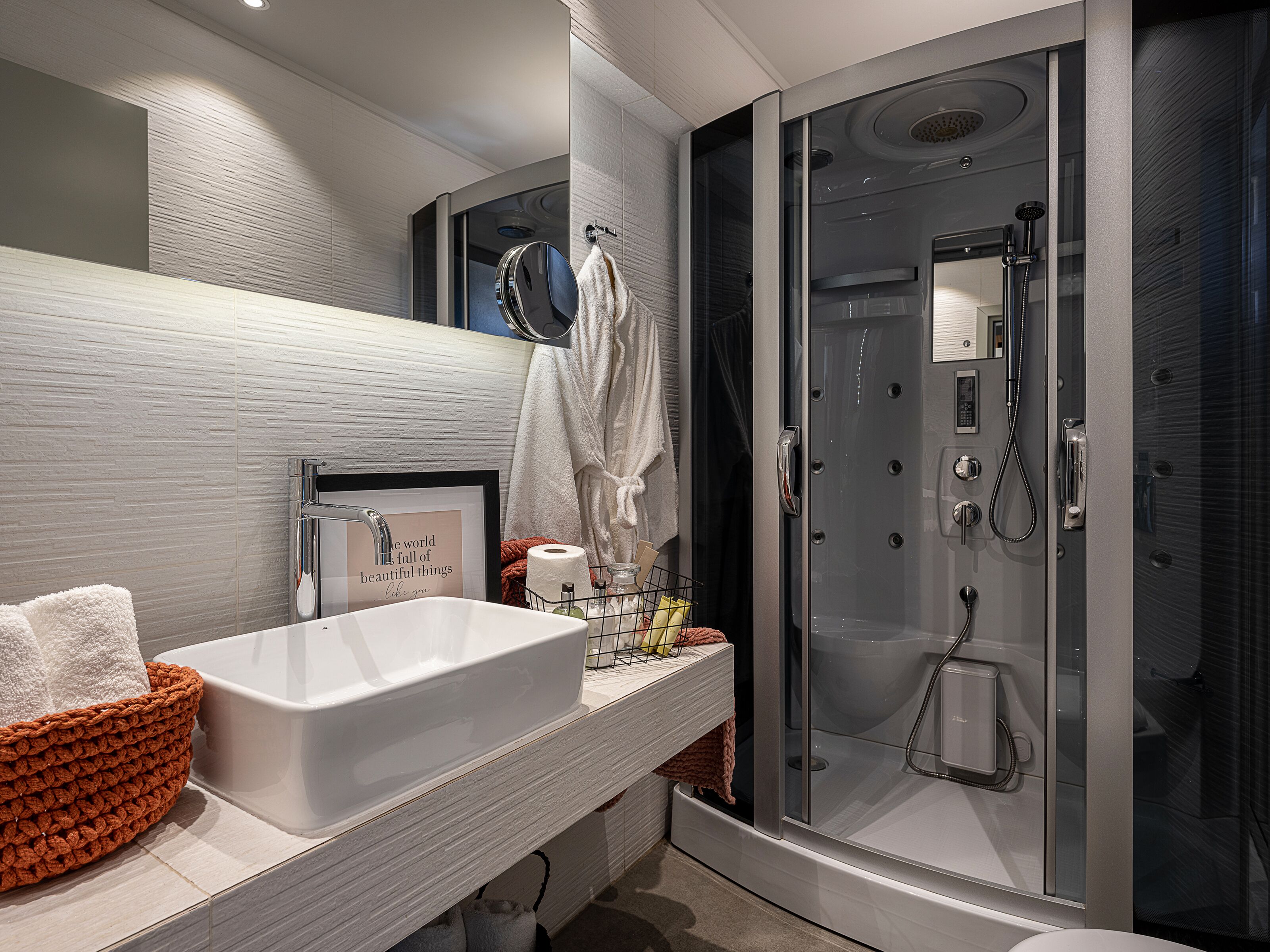 suite, 1 bedroom | bathroom | shower, rainfall showerhead, free toiletries, hair dryer