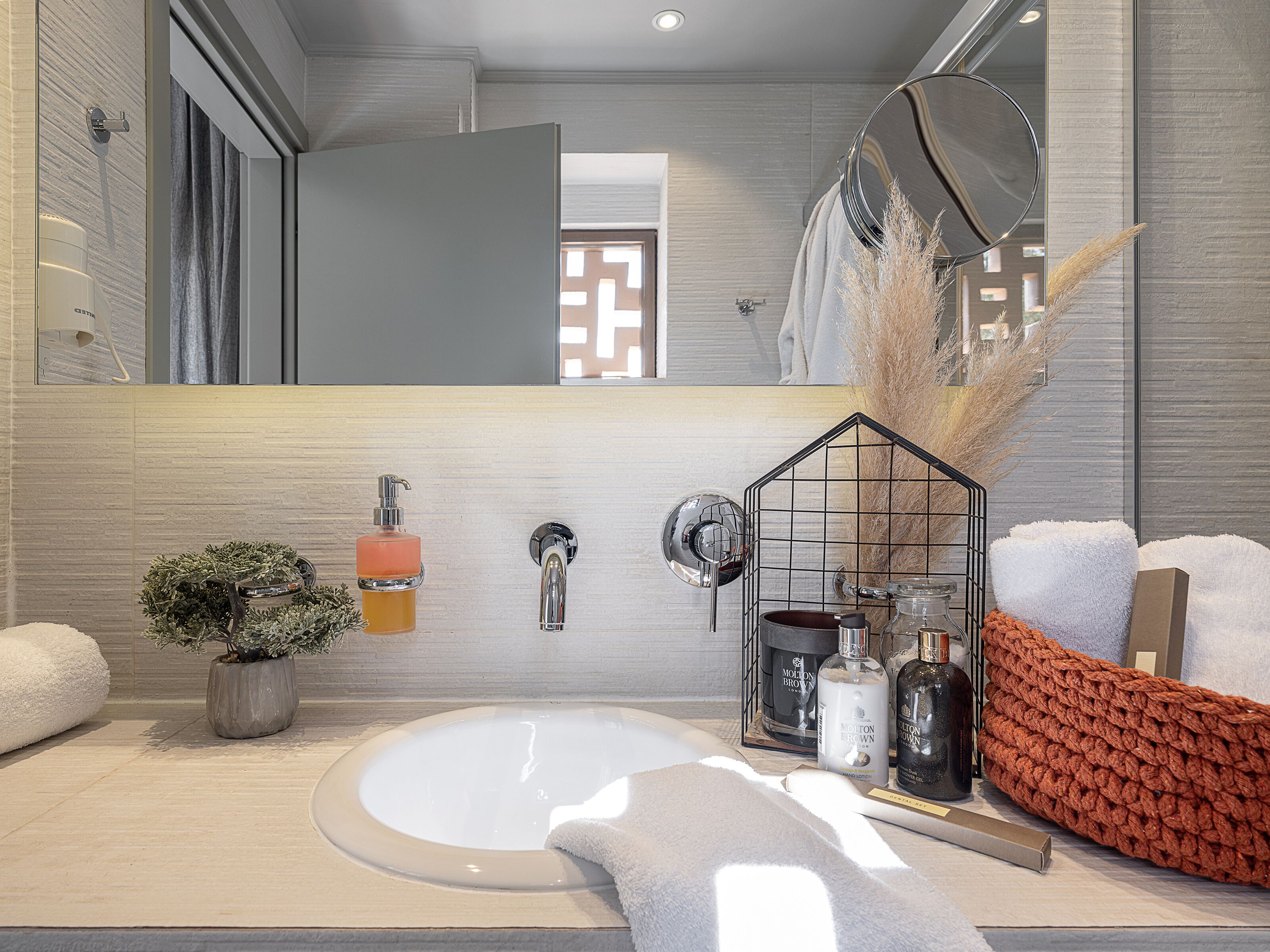 superior room | bathroom | shower, rainfall showerhead, free toiletries, hair dryer