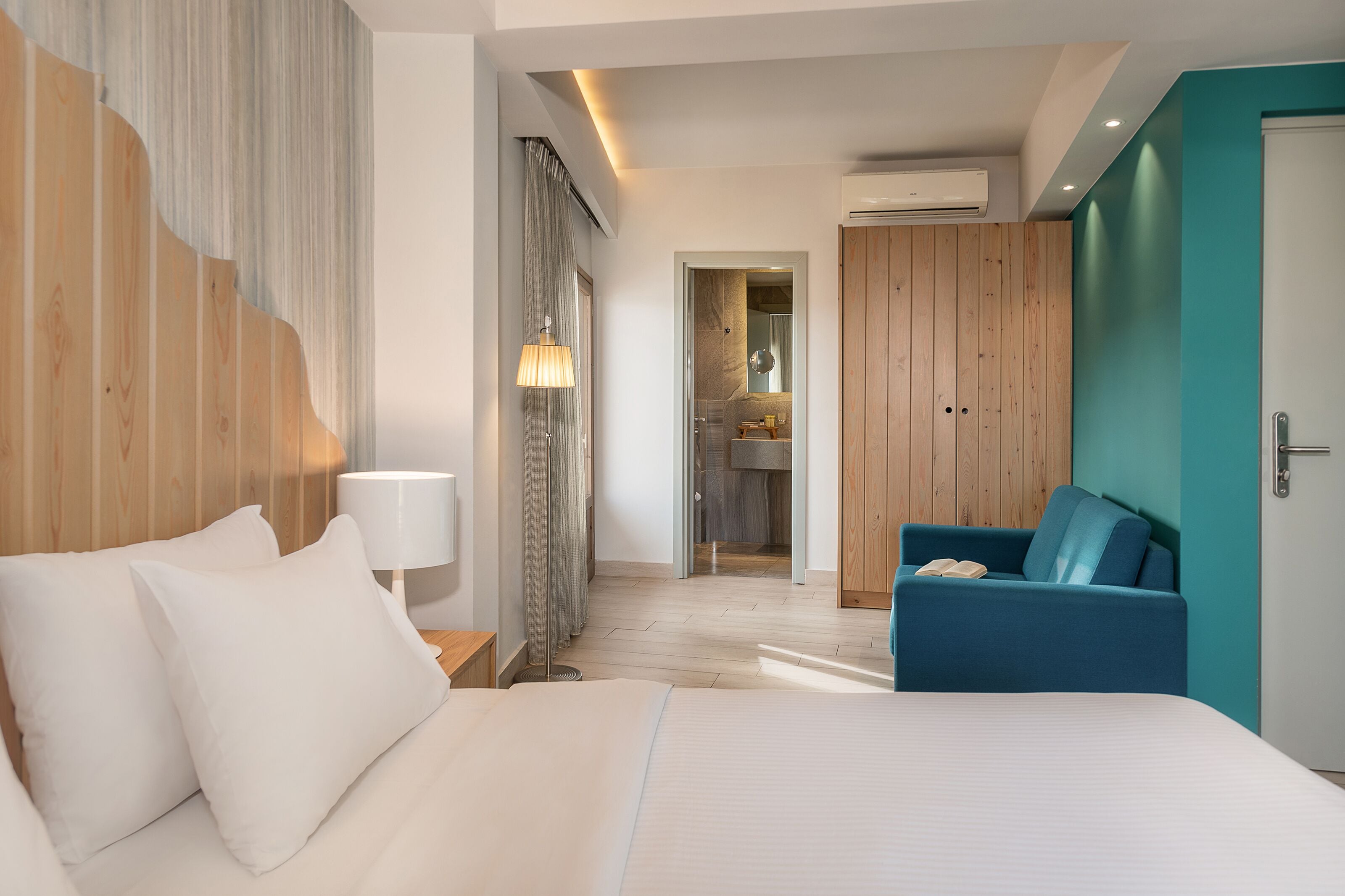 superior room | down duvets, in-room safe, desk, laptop workspace