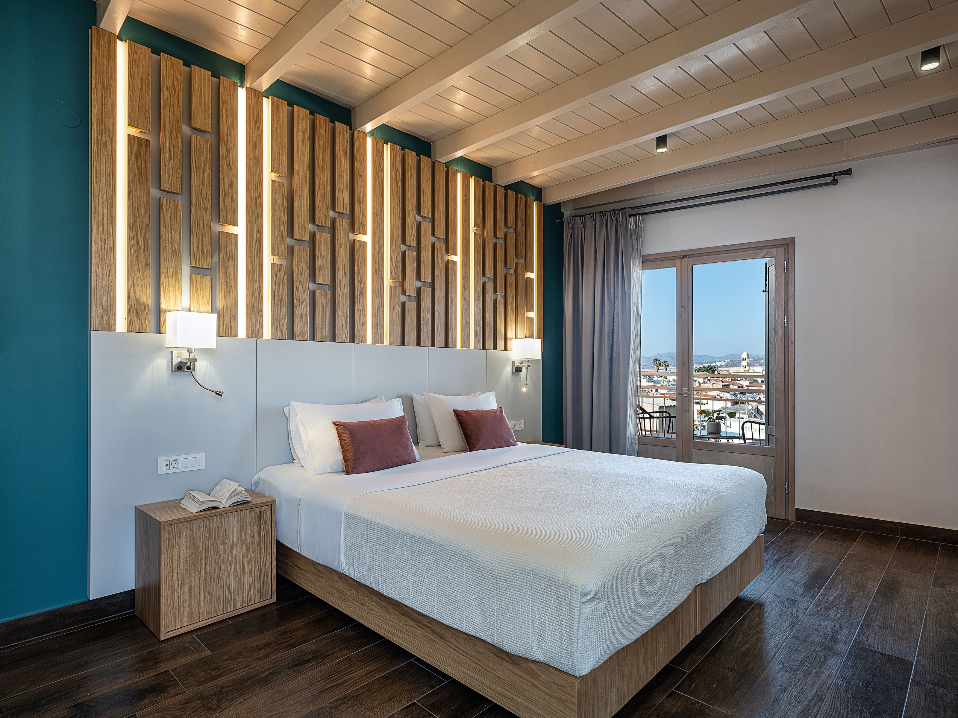 superior room | down duvets, in-room safe, desk, laptop workspace