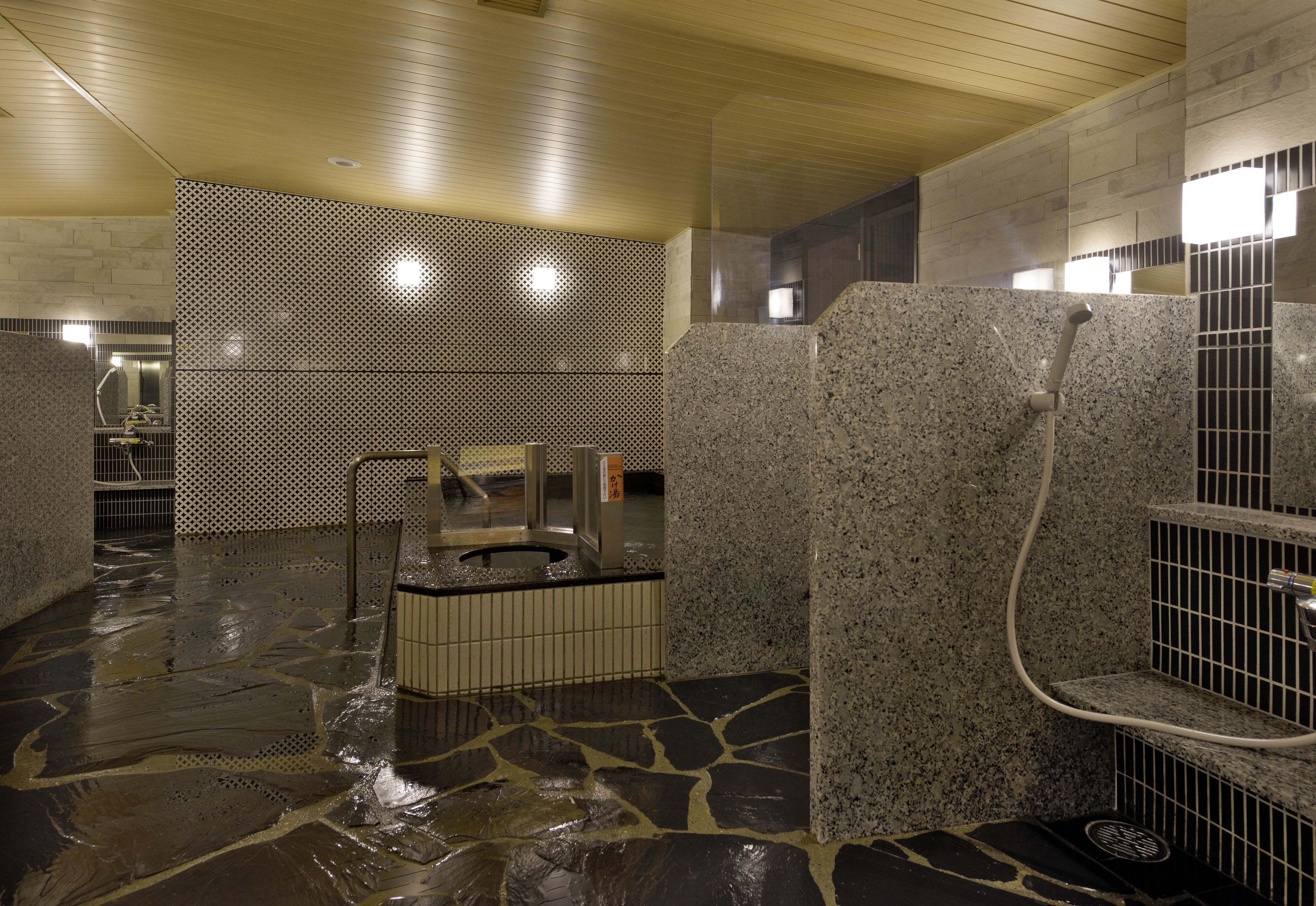 Photo - APA Hotel Higashi Shinjuku Kabukicho Tower