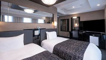 Deluxe Twin Room, Non Smoking (27th floor) | Premium bedding, down duvets, desk, laptop workspace