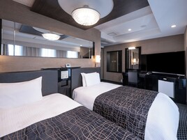 Deluxe Twin Room, Non Smoking (27th floor) | Peralatan tempat tidur premium, gebar bulu kapas, meja