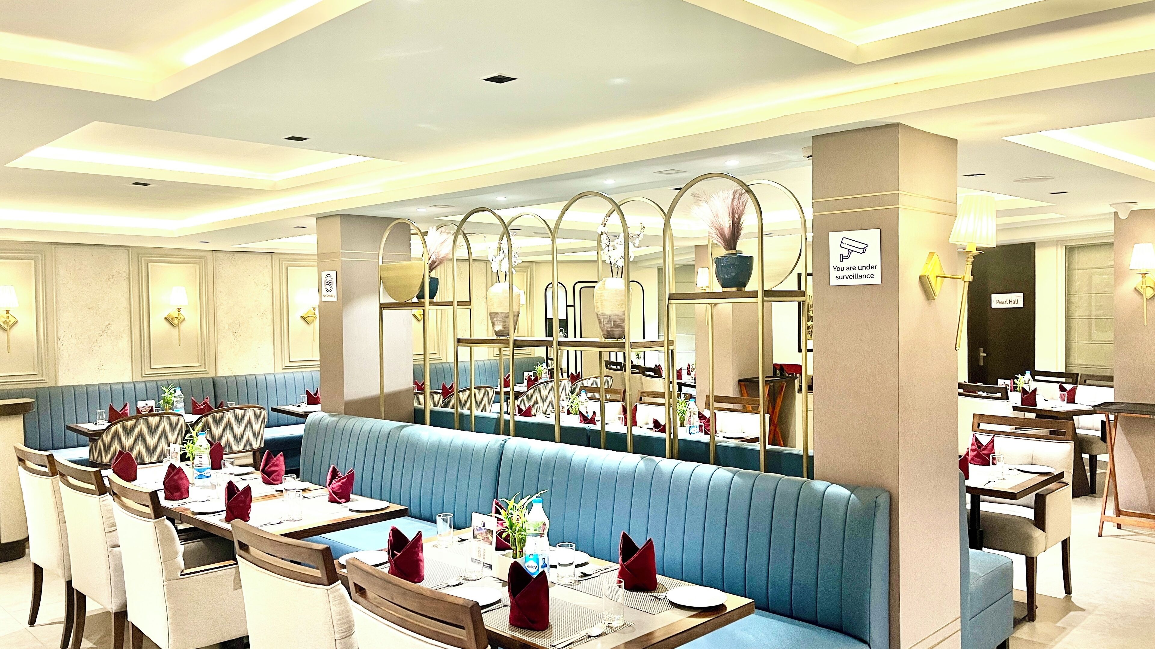 2 restaurantes; se sirve cocina internacional 