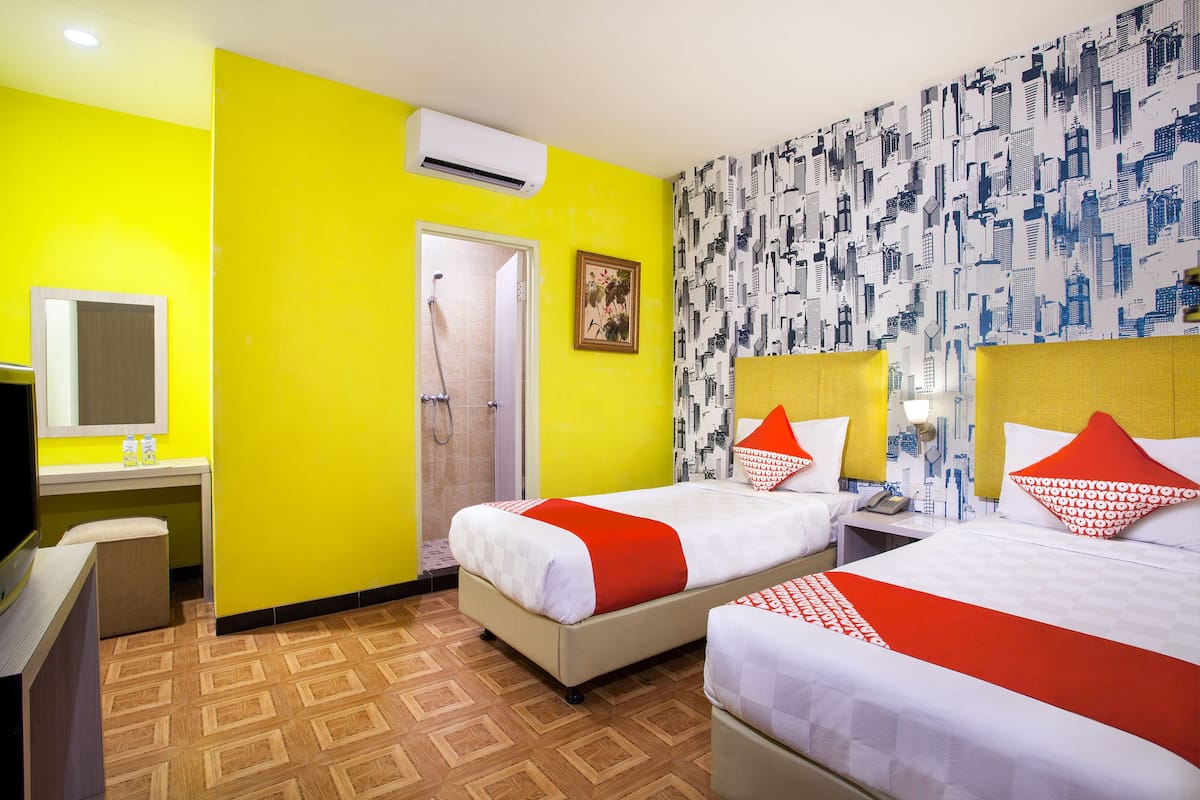 Deluxe Twin Room | Premium bedding, desk, free WiFi, bed sheets
