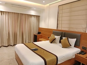 Superior Double Room | 1 bedroom, minibar, desk, iron/ironing board - Hotel Sai Kamal (Rahata)