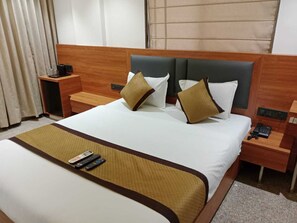 Exterior - Hotel Sai Kamal (Rahata)