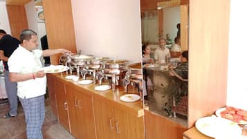 Desayuno estilo bufé
