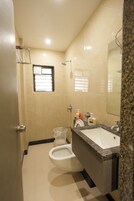 淋浴设施、免费洗浴用品、吹风机、肥皂