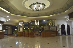 Lobby - Kedaton Hotel (Bandung)