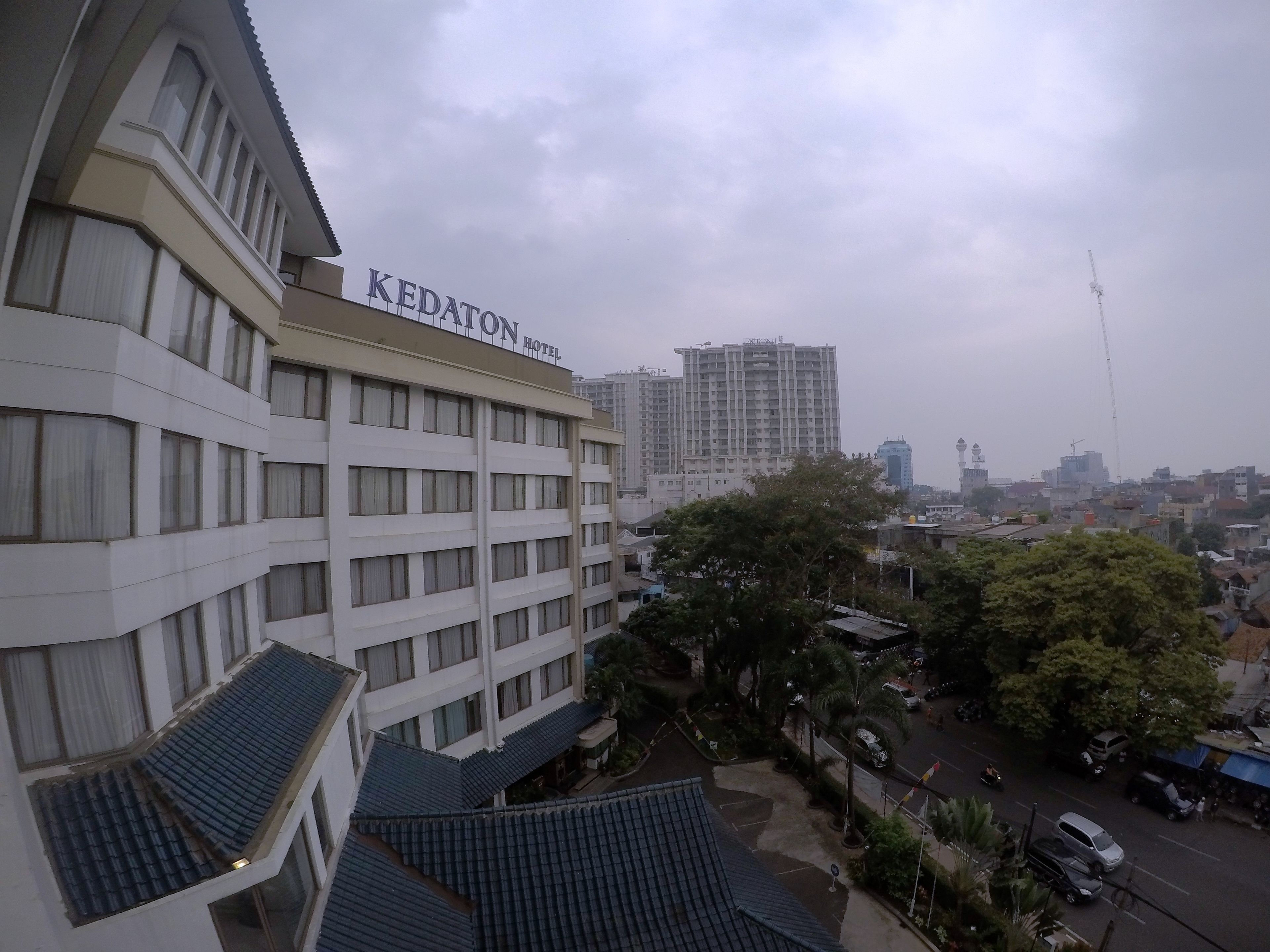 A multi-story hotel with a sign reading "KEDATON HOTEL".