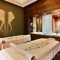 Salas de tratamiento para parejas, sauna y baño turco o hammam