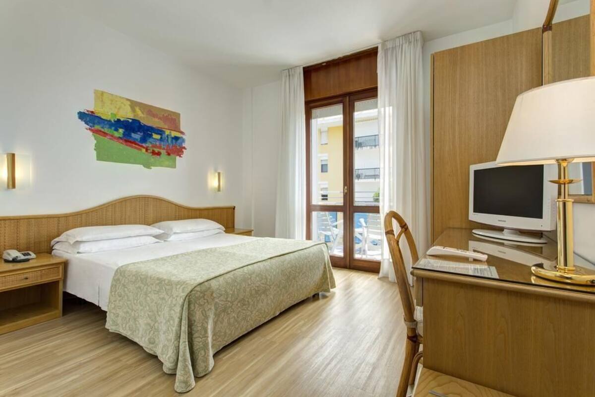 In-room safe, desk, free cots/infant beds, free WiFi