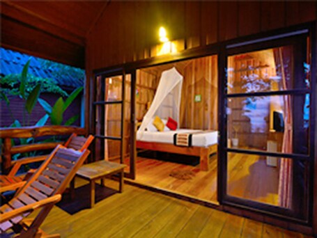 Thiw Son Beach Resort - view 3