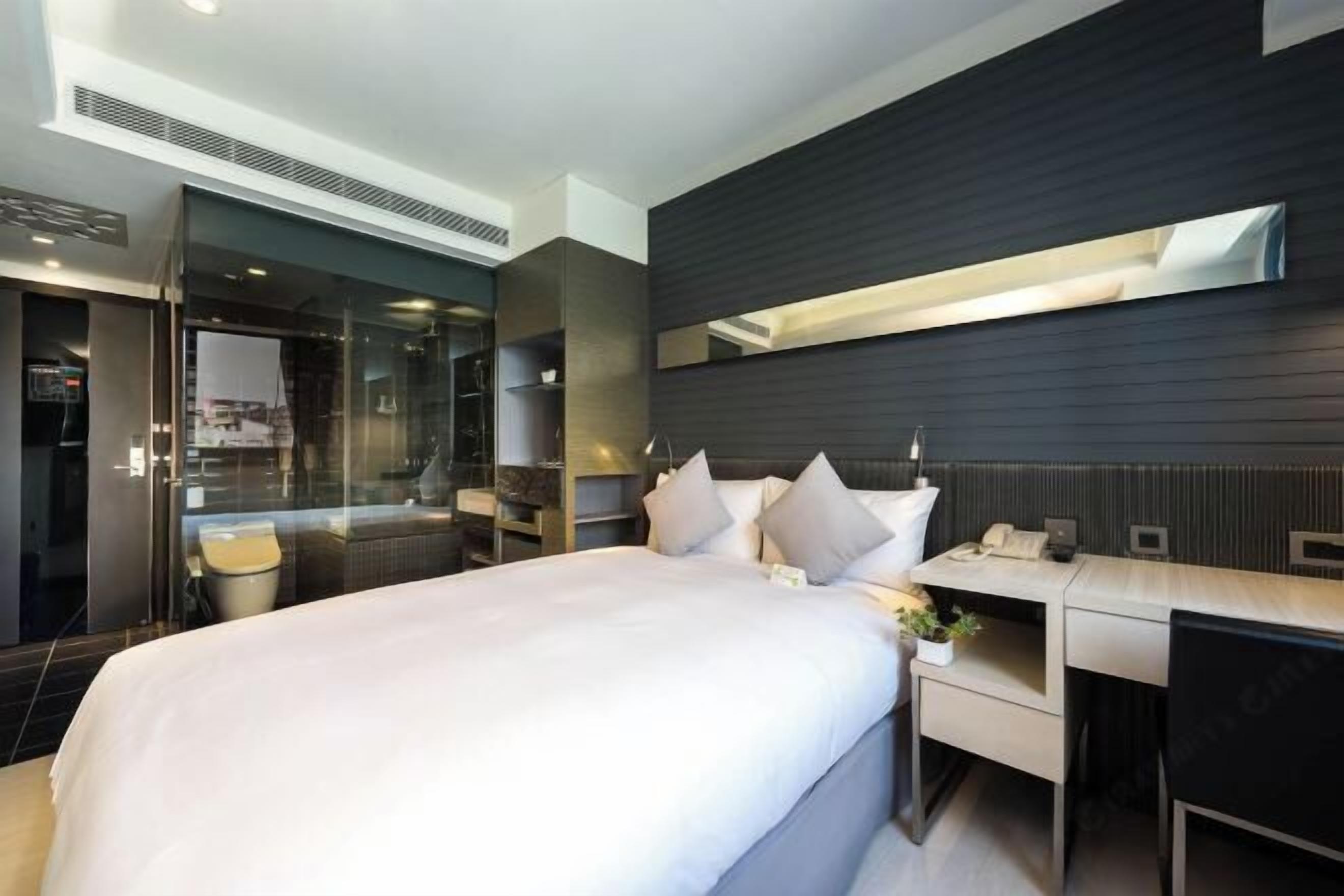 In-room safe, desk, blackout drapes, free WiFi