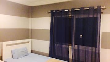 Apartment, 2 Bedrooms, Pool Access | 1 bedroom, iron/ironing board, rollaway beds, free WiFi