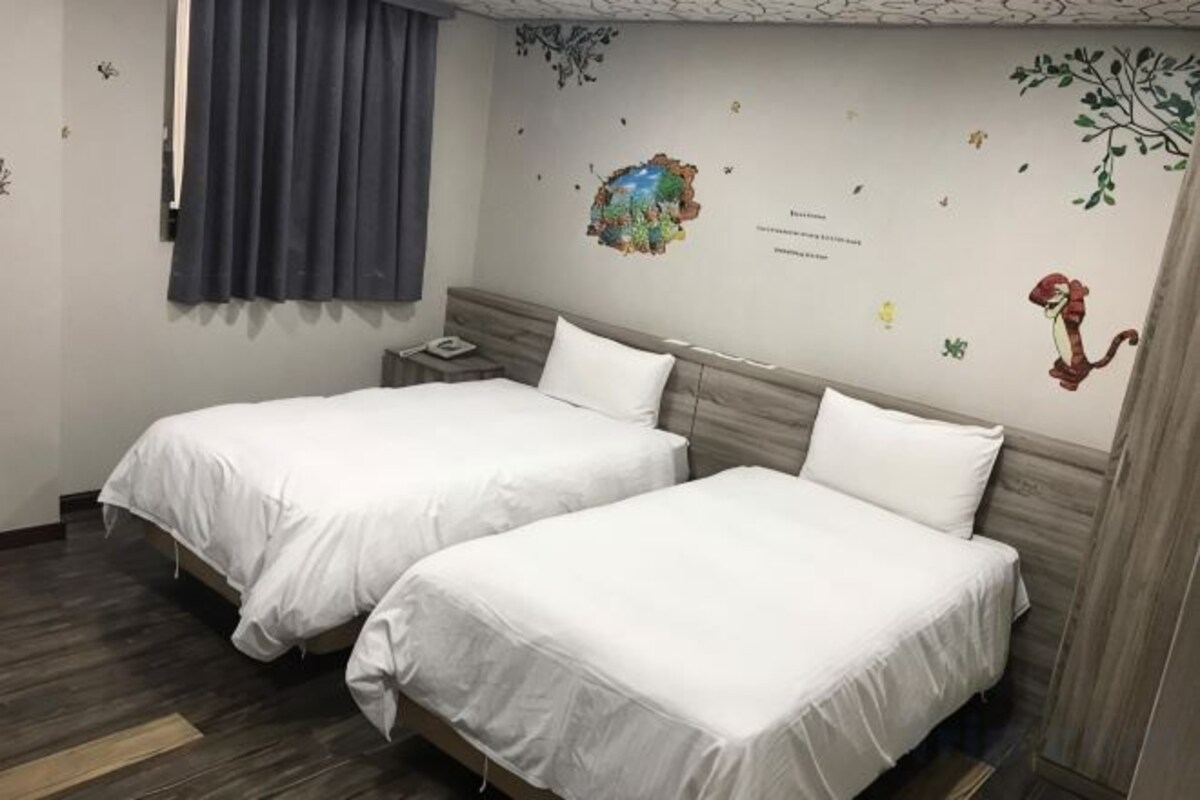 Standard 2-bed Room
