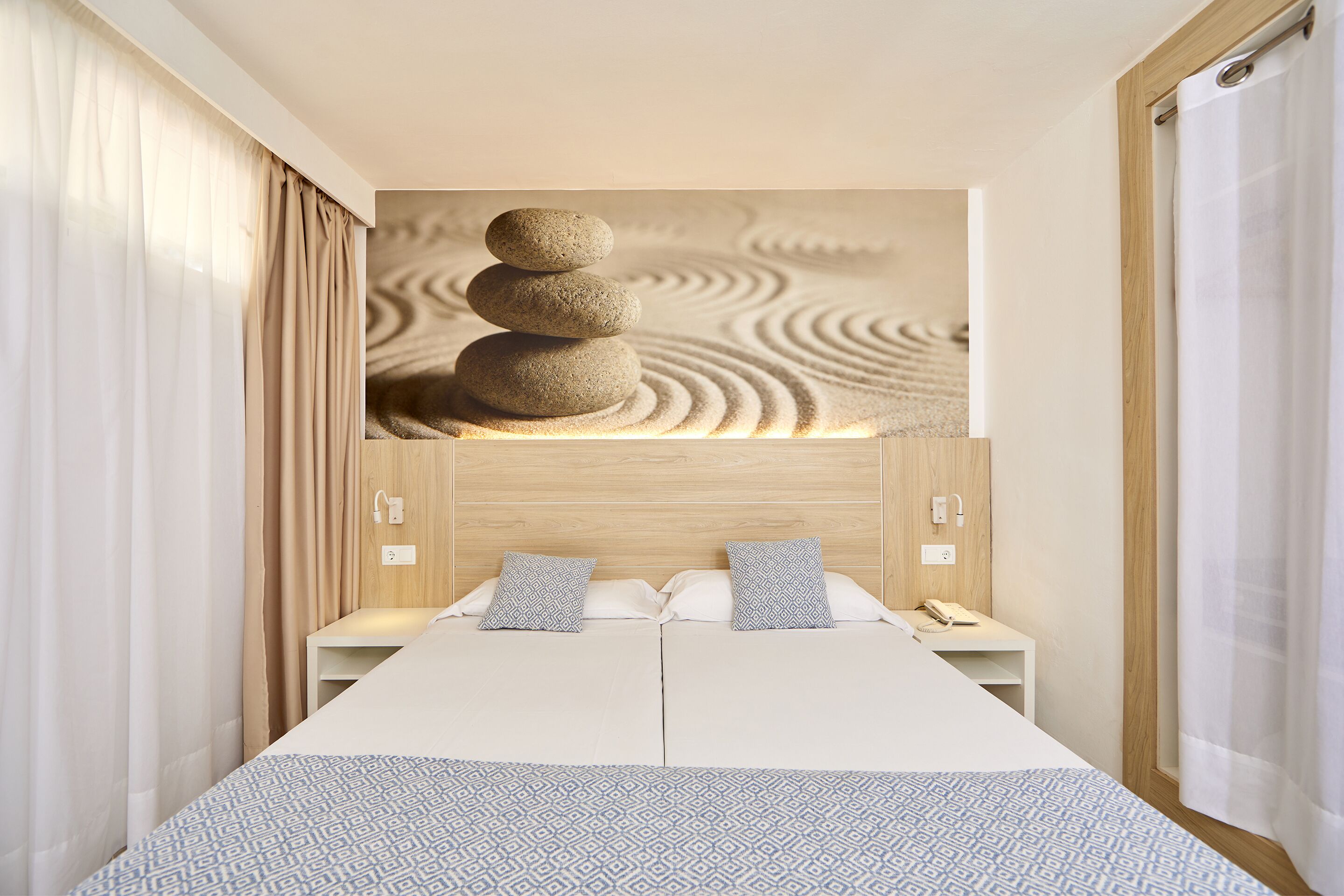 Standard Apartment, 1 Bedroom, Balcony, City View | 1 bedroom, in-room safe, blackout drapes, free WiFi