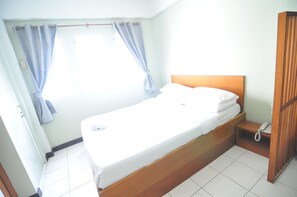 Estudio, 1 cama de matrimonio | Escritorio y wifi gratis