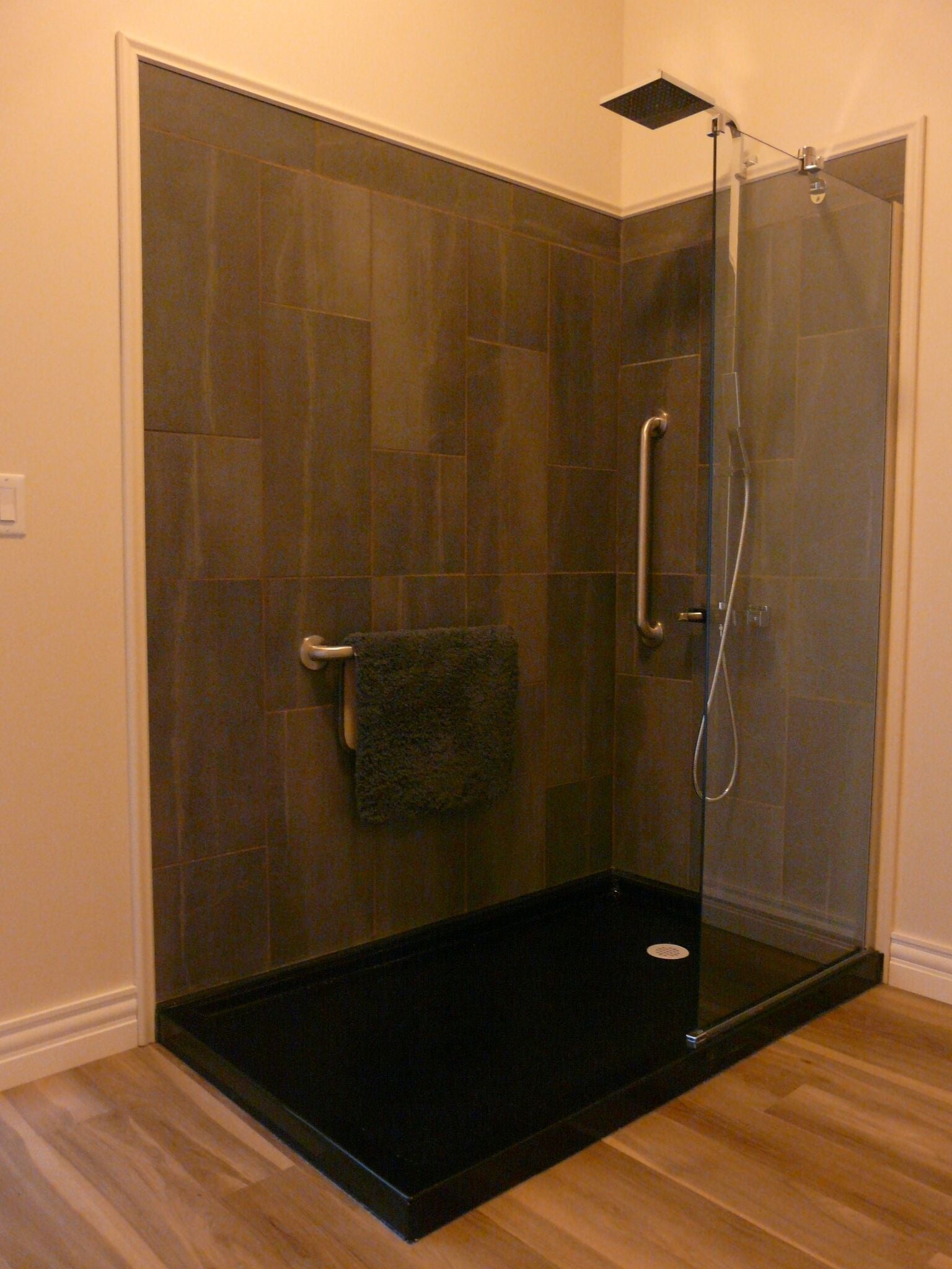 double room, private bathroom | bathroom | free toiletries, hair dryer, towels