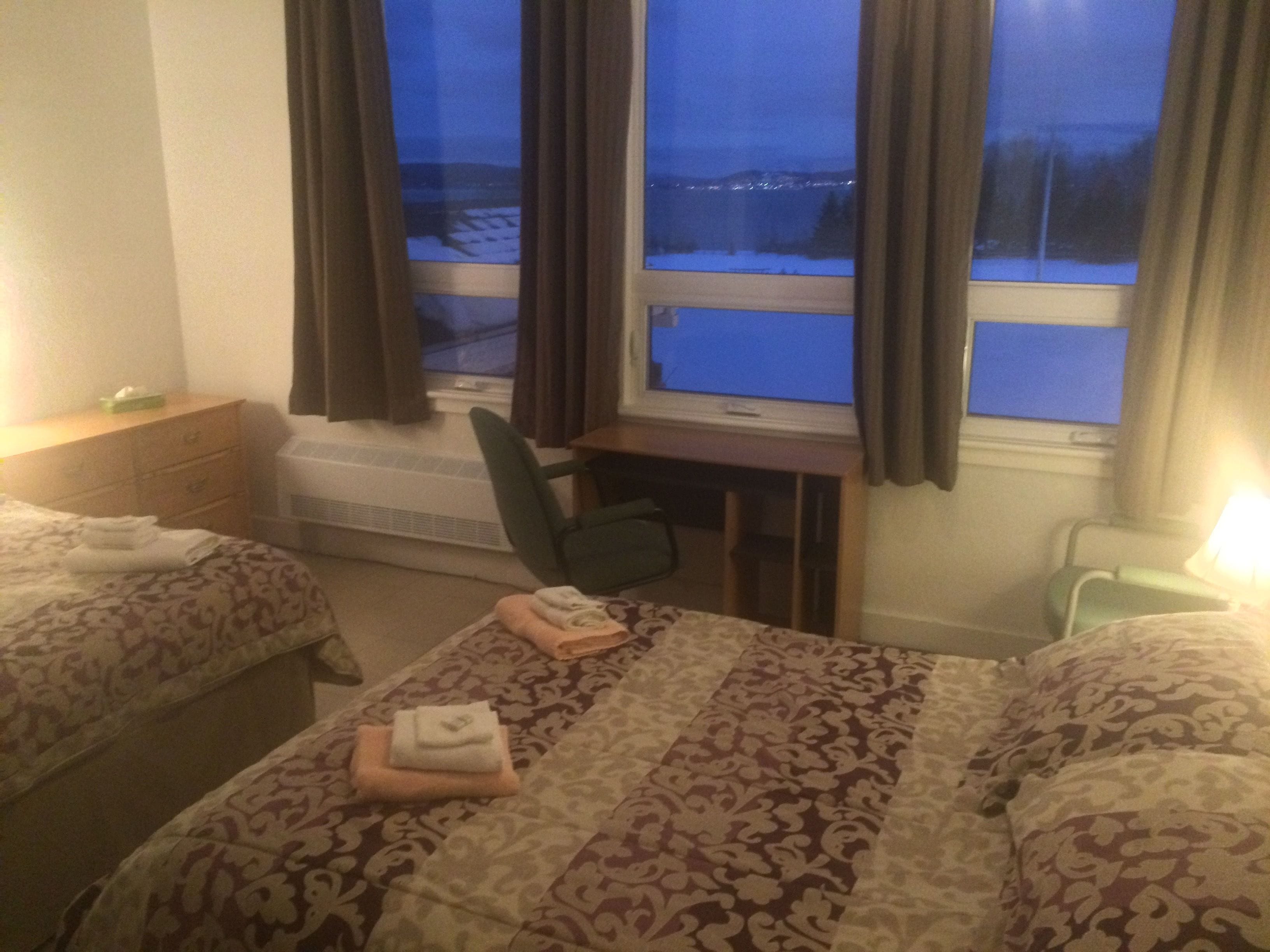 quadruple room, shared bathroom (4 personnes) | 1 bedroom, iron/ironing board, free wifi, bed sheets