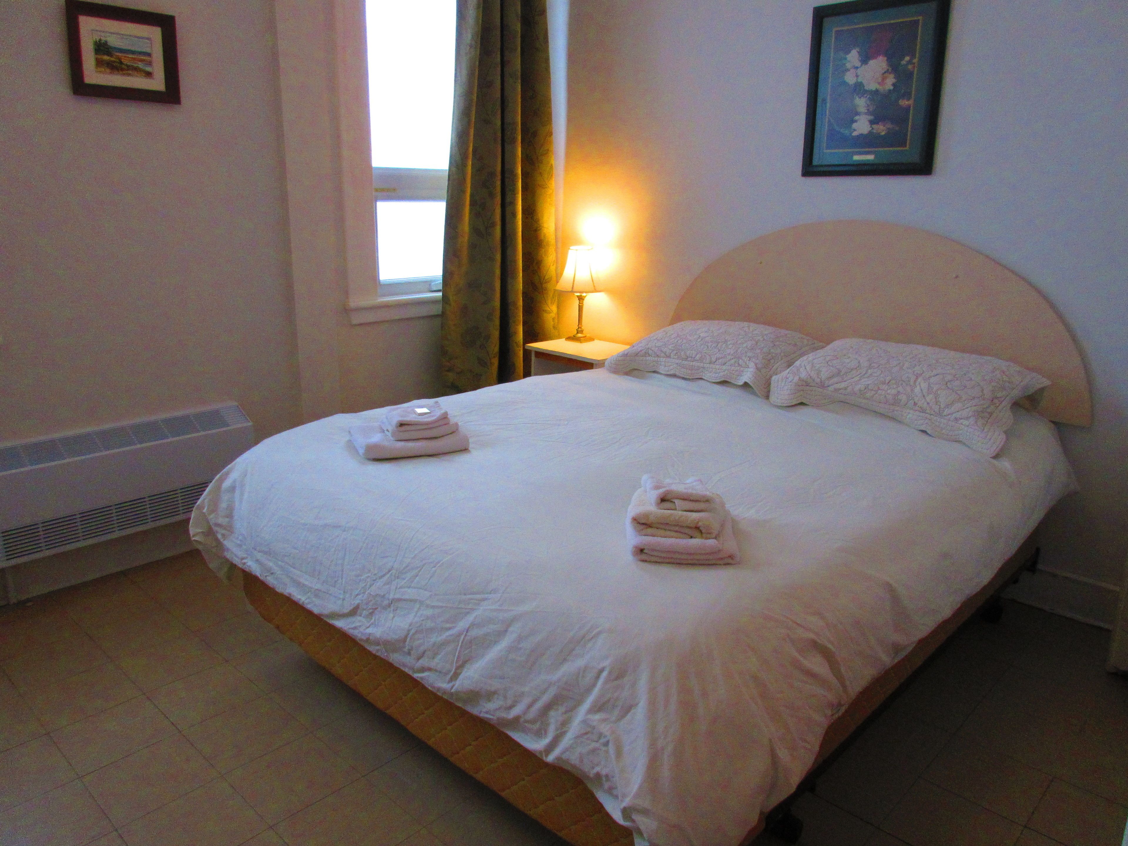 room, 1 queen bed b | 1 bedroom, iron/ironing board, free wifi, bed sheets