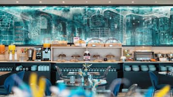Tägliches Frühstücksbuffet gegen Gebühr