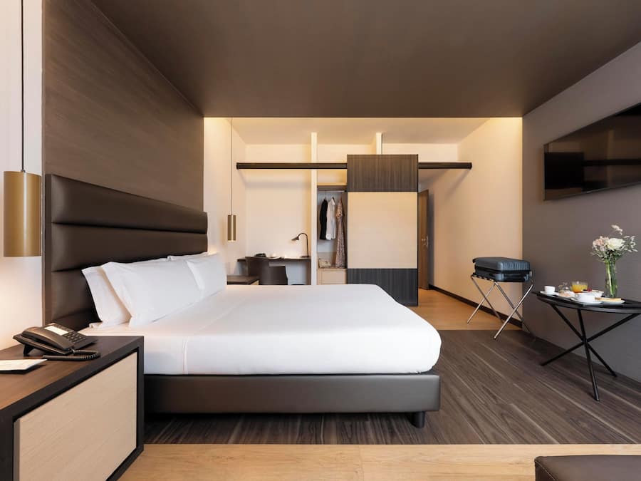 Comfort Double Room | In-room safe, desk, blackout drapes, soundproofing
