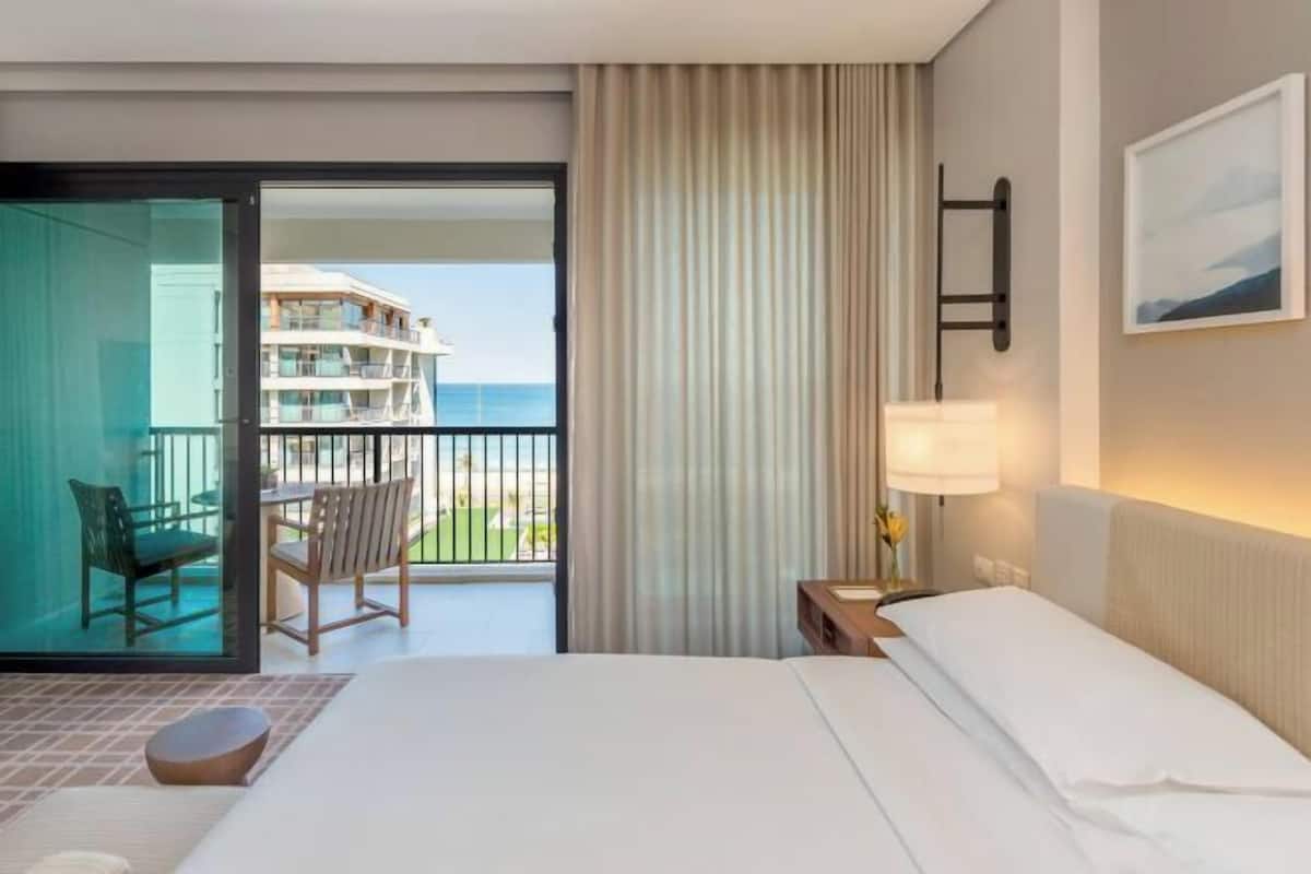 In-room safe, desk, blackout drapes, soundproofing