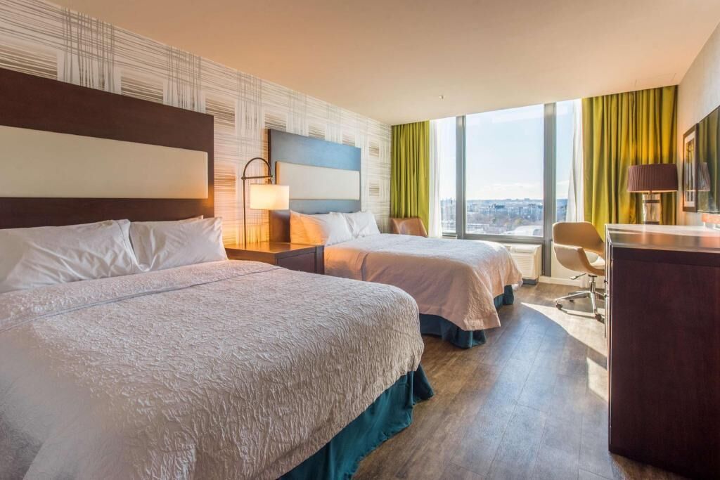 Premium bedding, in-room safe, desk, blackout drapes