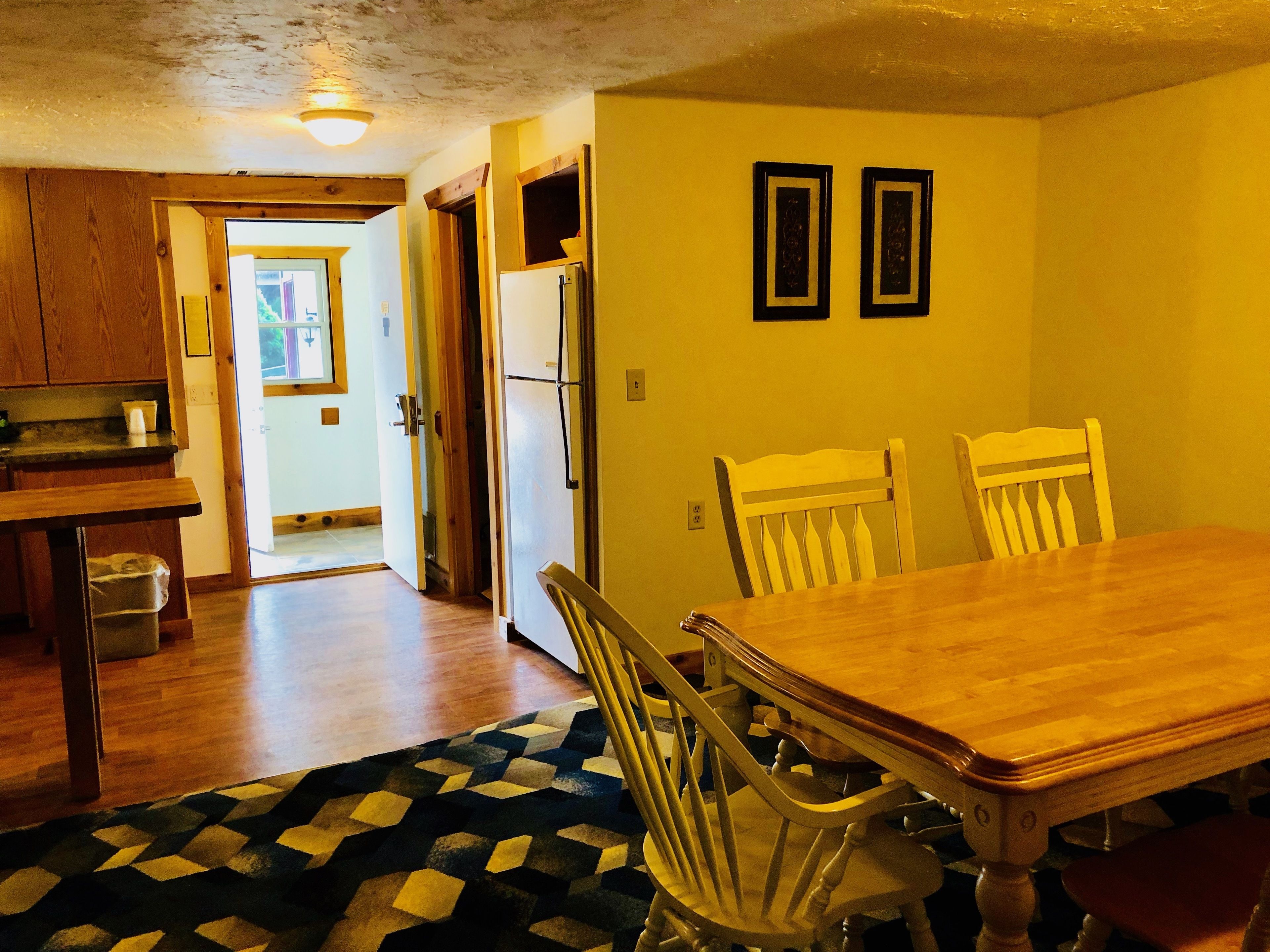 Family Suite, 2 Bedrooms, Kitchen | In-room dining