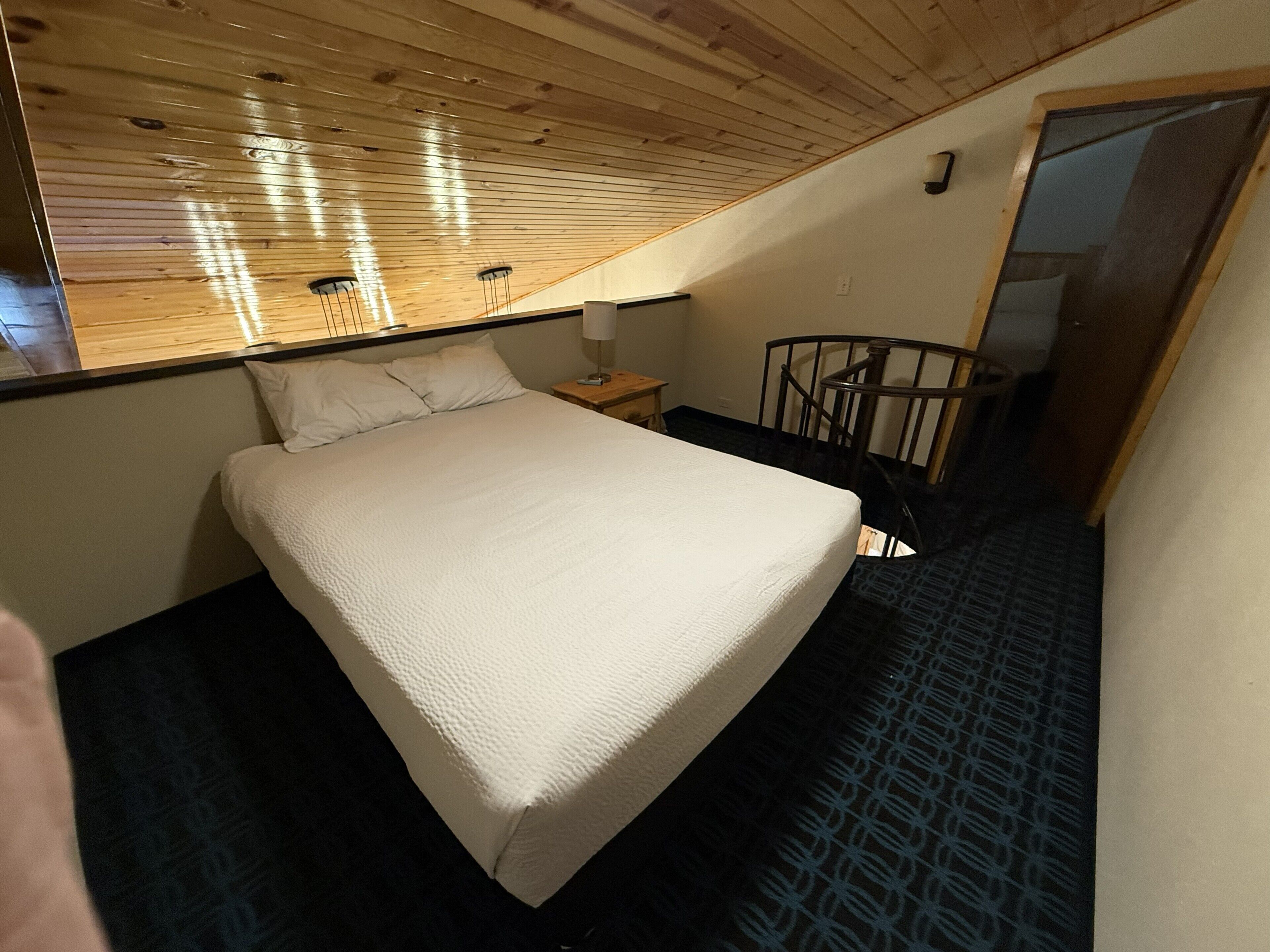 Family Suite, 3 Bedrooms, Kitchen | Desk, iron/ironing board, free WiFi, alarm clocks