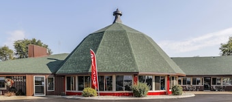 The Round Barn Lodge