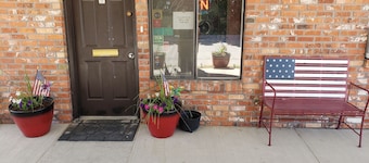 Amber Inn Motel