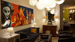 Sala de estar en el lobby