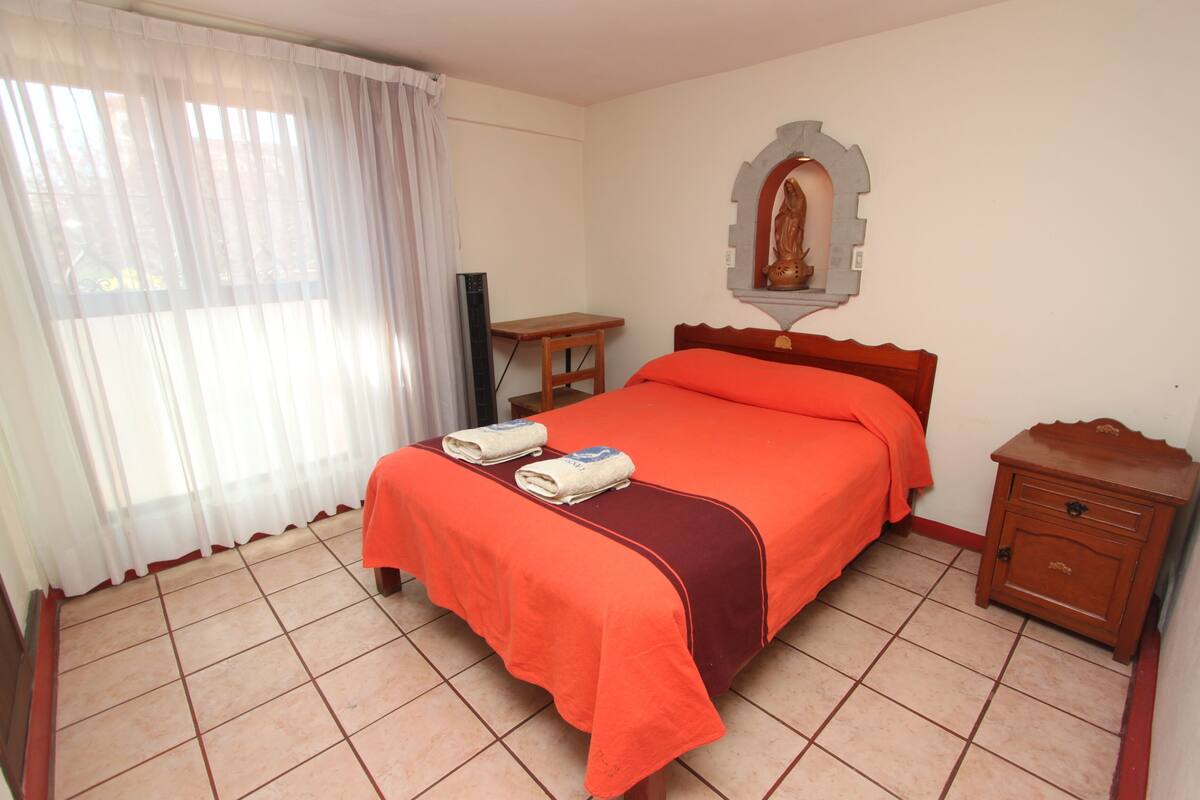 Habitación estándar, 1 cama matrimonial o 2 camas individuales | Insonorización y wifi gratis