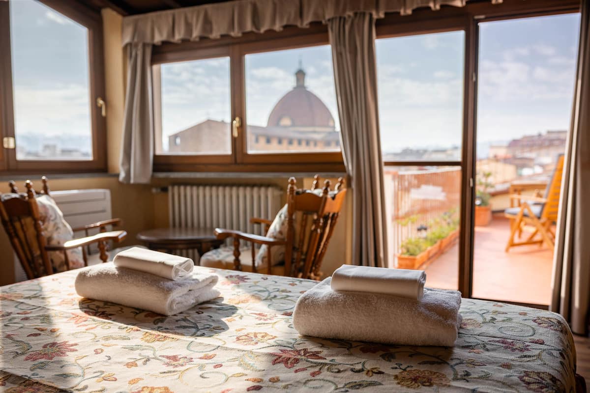 Junior suite | 1 slaapkamer, Italiaanse Frette-lakens, luxe beddengoed