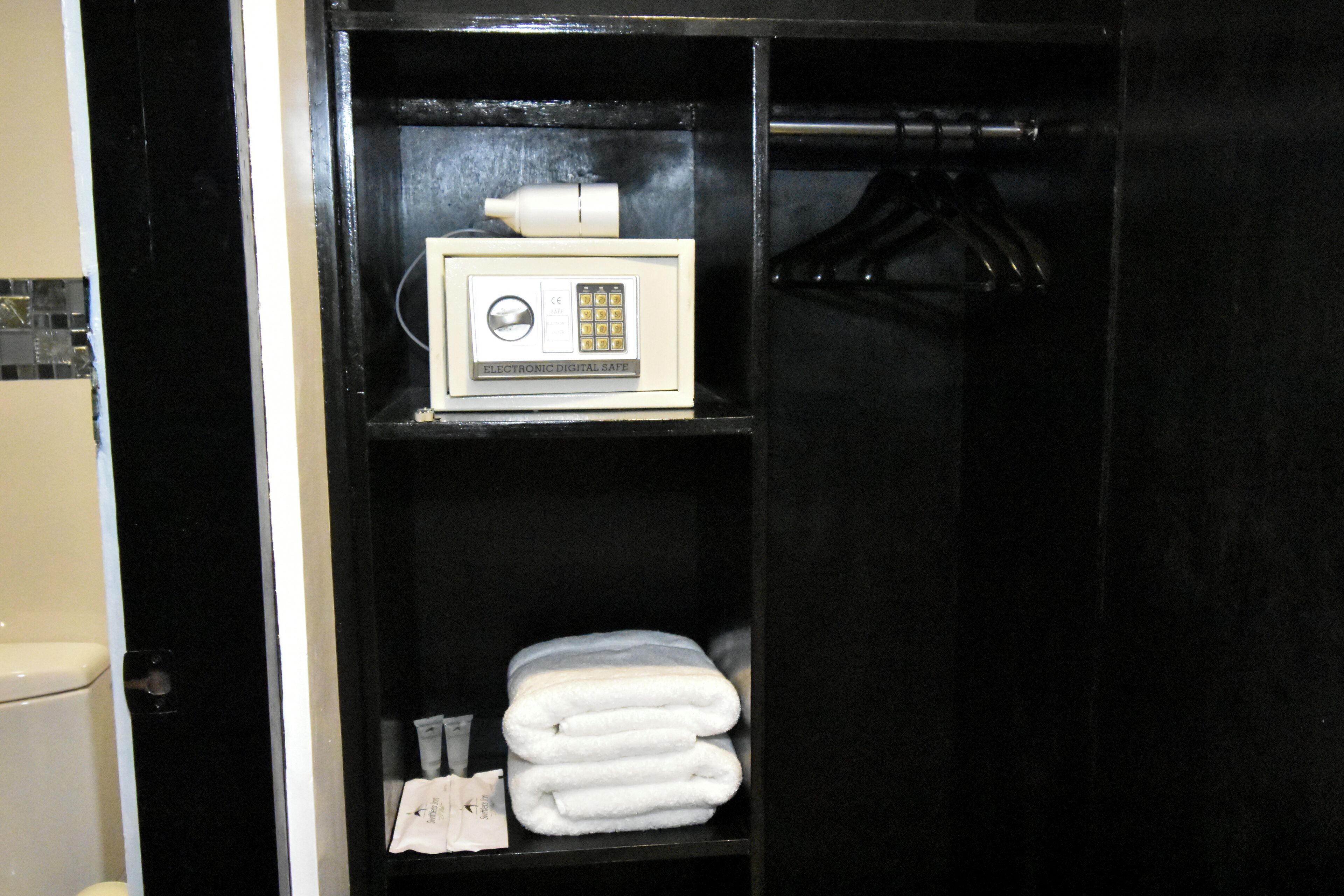 in-room safe, iron/ironing board, free wifi