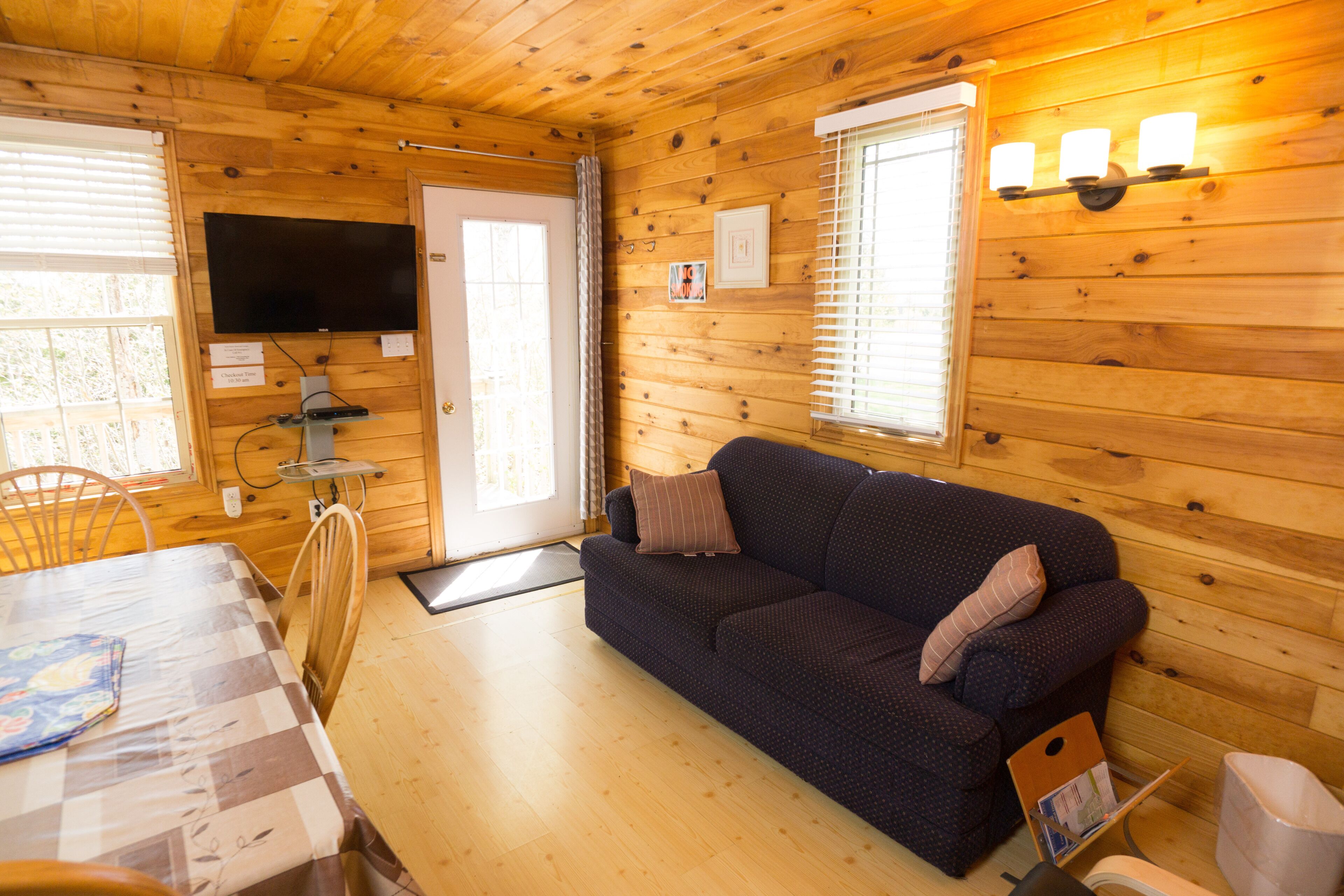Deluxe Cottage, 1 Bedroom (1 queen and 1 double bed) (#23) | Living area