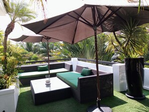 Suite, 1 King-Bett | Balkon