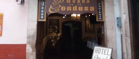 Entrée de l’hébergement