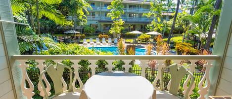 Traditional Studio, Kitchenette, Poolside | Balcony