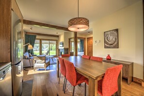 Apartment, Lake View